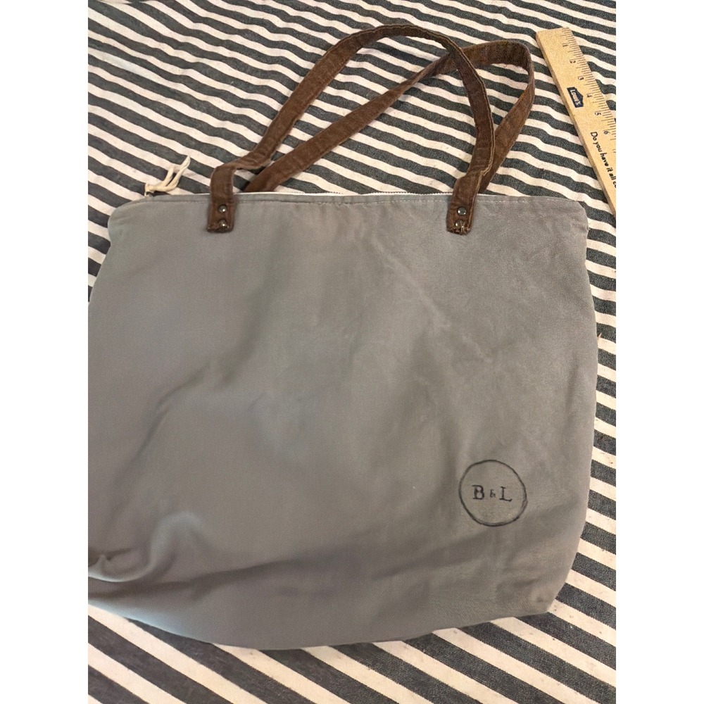 B&L Grey Canvas INSULATED Tote Bag Brown Straps Geometric Lining Zipper Closure